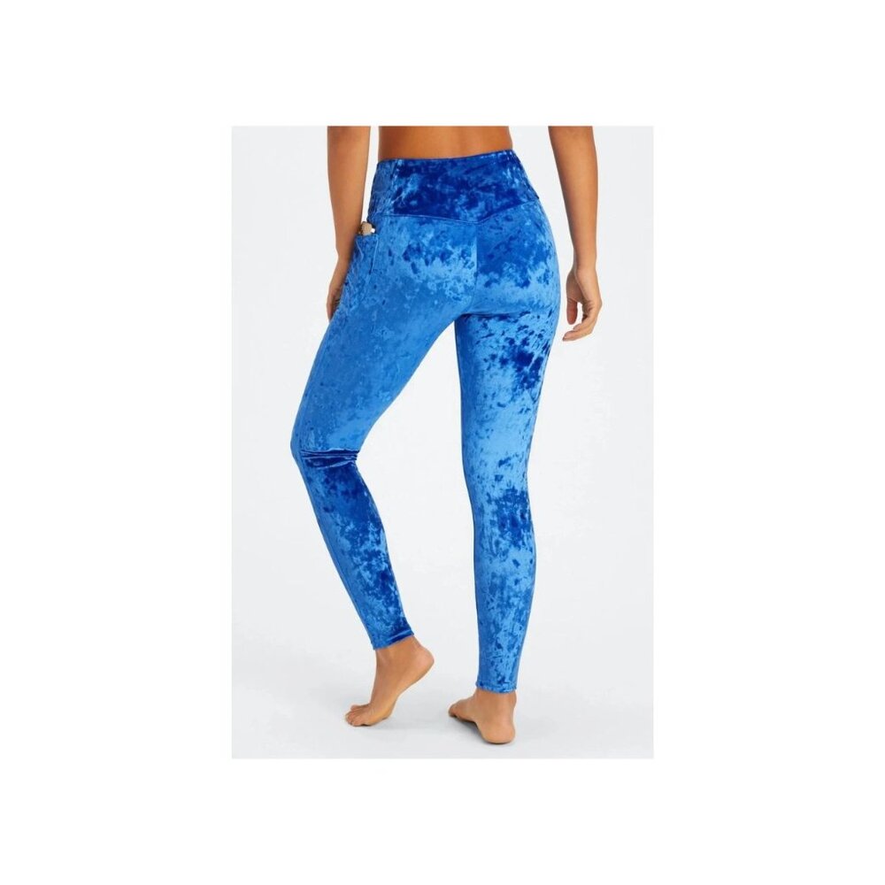 NWT Fabletics Crushed Velour Crossover Legging Celeste Blue M Short Pockets - Picture 2 of 4